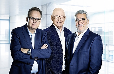 v.l.n.r. Univ.-Prof. Dr. Wolfgang Hilbe, Mag. Heinz Wlzek, Gerhard Feilmayr, MBA