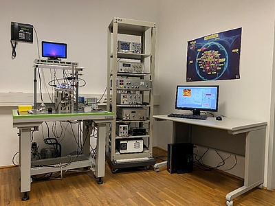 Ein modernes High-Speed Rastermikroskop steht der FH Oberösterreich für ihre Angewandte Forschung zur Verfügung © FH OÖ